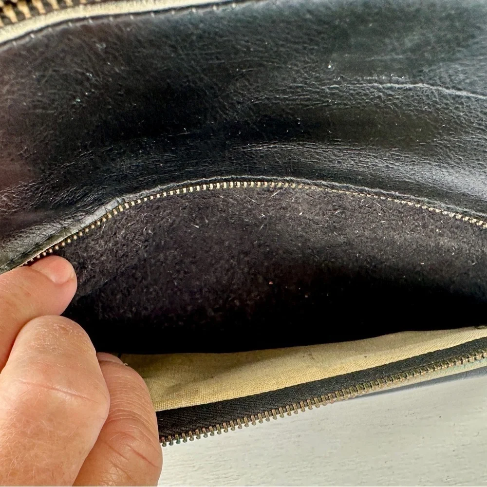 NO BRAND, WOMENS, GENUINE BLACK LEATHER, FOLDOVER CLUTCH BAG.